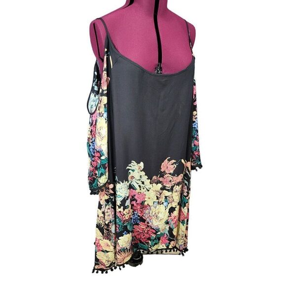 Rosegal Cold Shoulder Floral Tunic (Size 5XL) - Picture 8 of 8